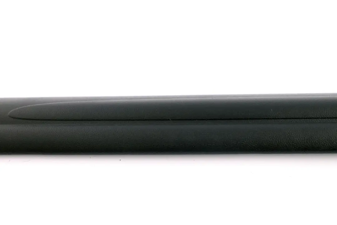 Bande de Couverture Revetement Entree avant Droit pour Mini Cooper One F56 à propos du numéro de pièce 7298800 Mini Cooper One F56 Bande de Couverture Revetement Entree avant Droit - SKU 7298800 - Numéro de pièce 7298800