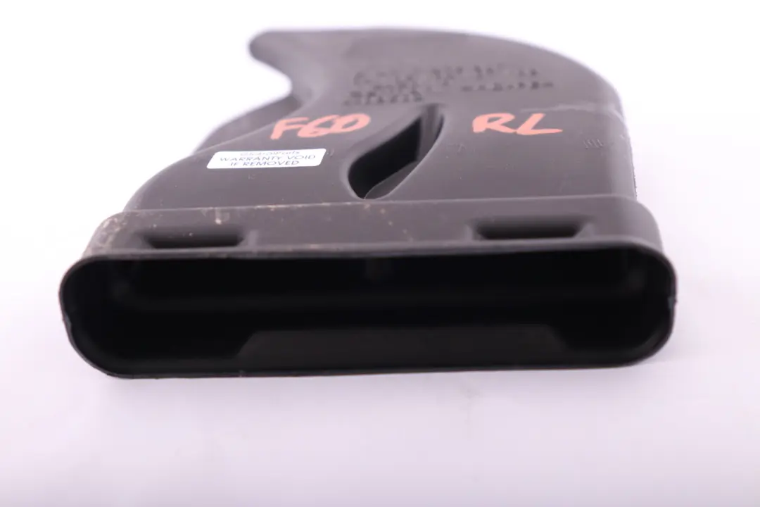 Conducto De calefaccion trasero izquierdo para Mini F39 F48 F54 F60 con número de pieza 7298807 Mini F39 F48 F54 F60 Conducto De calefaccion trasero izquierdo - SKU 7298807 - Número de pieza 7298807