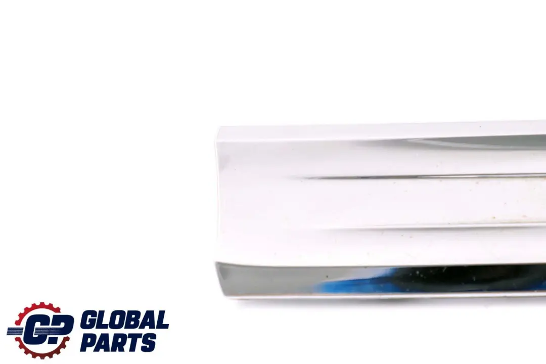 Indicator Cover Fender Trim Front Right O/S to BMW 7 Series F01 F02 LCI with Part number 7298870 BMW 7 Series F01 F02 LCI Indicator Cover Fender Trim Front Right O/S - SKU 7298870 - Part number 7298870