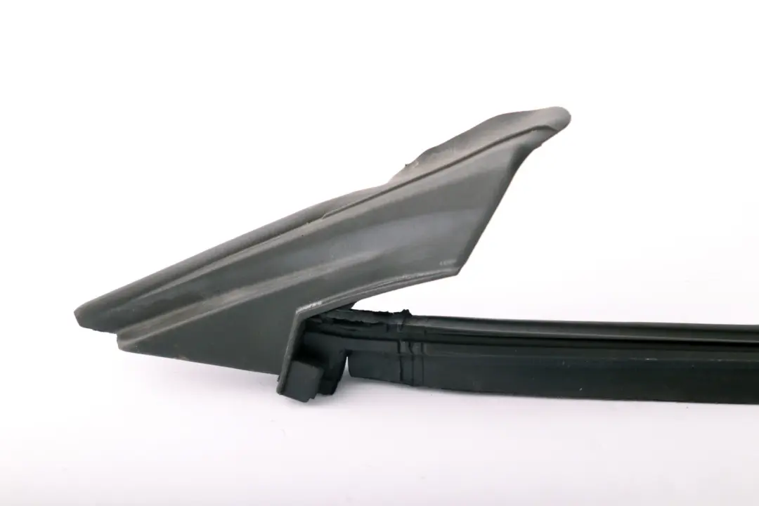 Joint Porte D'Angle Intérieur Gauche Côté Avant pour Mini Cooper One F56 F57 à propos du numéro de pièce 7299989 Mini Cooper One F56 F57 Joint Porte D'Angle Intérieur Gauche Côté Avant - SKU 7299989 - Numéro de pièce 7299989