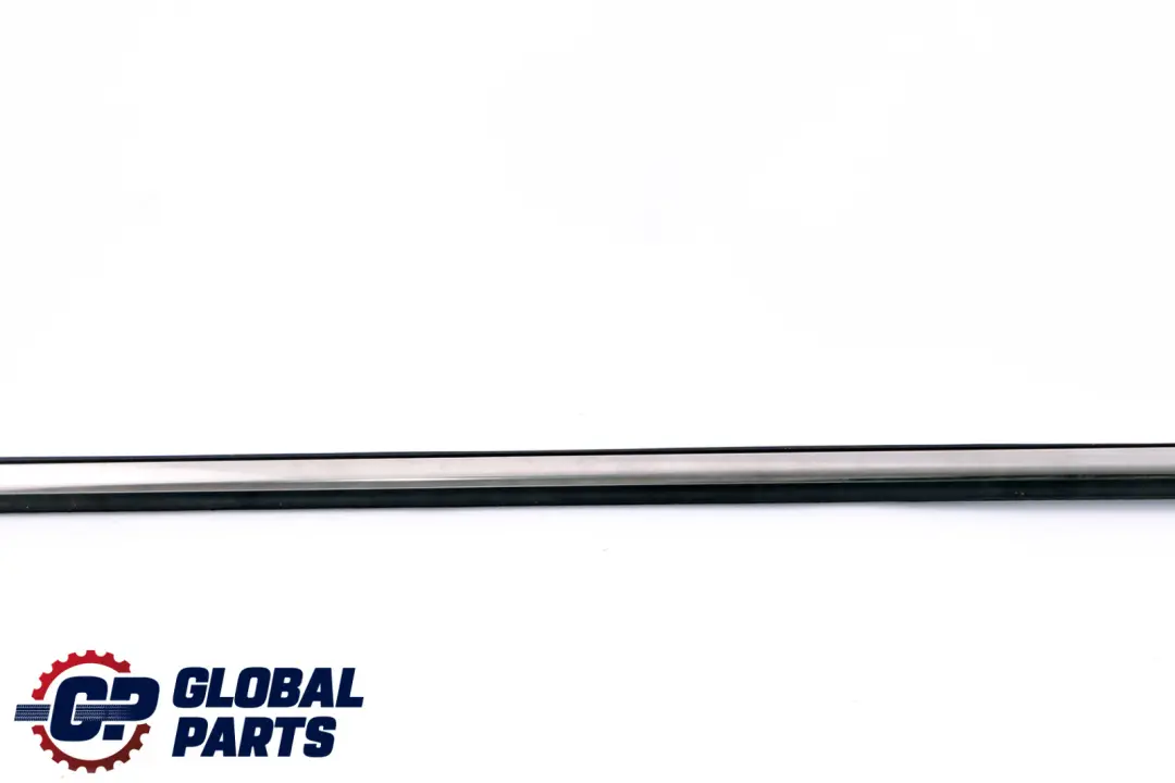 Guarnizione Per Canale Finestrino Portiera Anteriore Sinistra Cromata per Mini F56 con numero di parte 7299991 Mini F56 Guarnizione Per Canale Finestrino Portiera Anteriore Sinistra Cromata - SKU 7299991 - Numero di parte 7299991