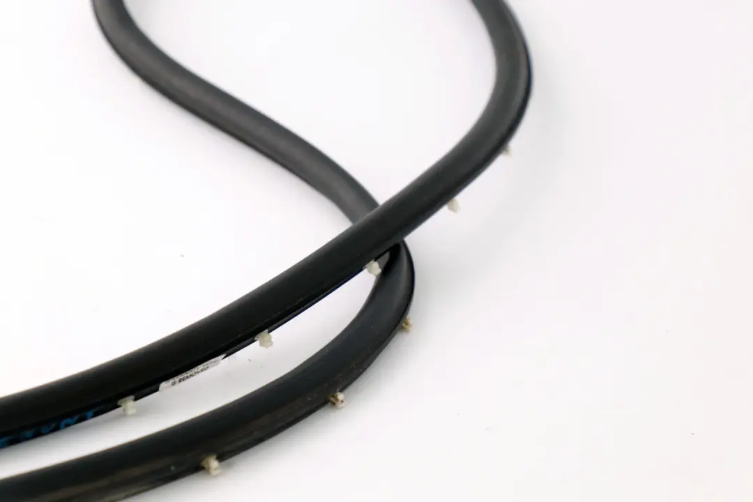Mini Cooper One F56 F57 Dichtung Abdichtung TĂĽrfuge Unten Vorne - SKU 7299999 - Teilenummer 7299999