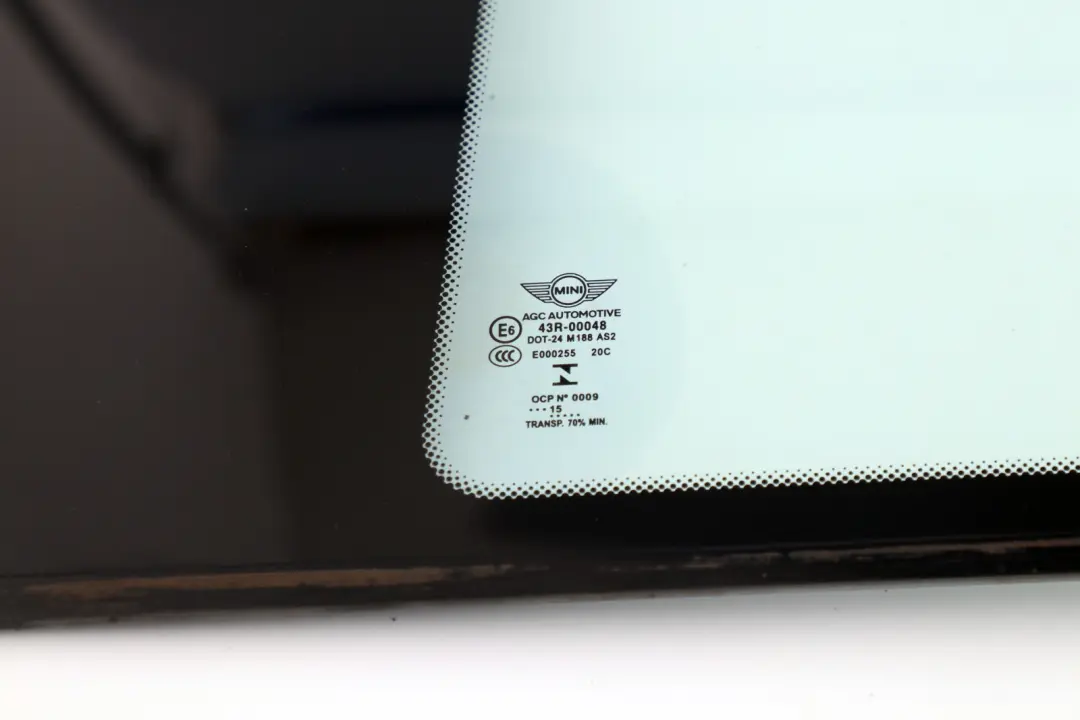 Finestrino Verde Posteriore Sinistra AS2 7300018 per Mini Cooper F56 con numero di parte 7300017 Mini Cooper F56 Finestrino Verde Posteriore Sinistra AS2 7300018 - SKU 7300017 - Numero di parte 7300017