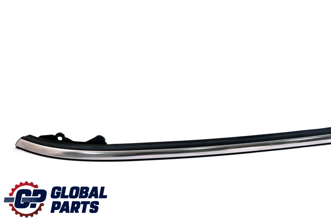 Panel trasero derecho moldura tira O/S Cromo para Mini Cooper One F56 con número de pieza 7300020 Mini Cooper One F56 Panel trasero derecho moldura tira O/S Cromo - SKU 7300020 - Número de pieza 7300020