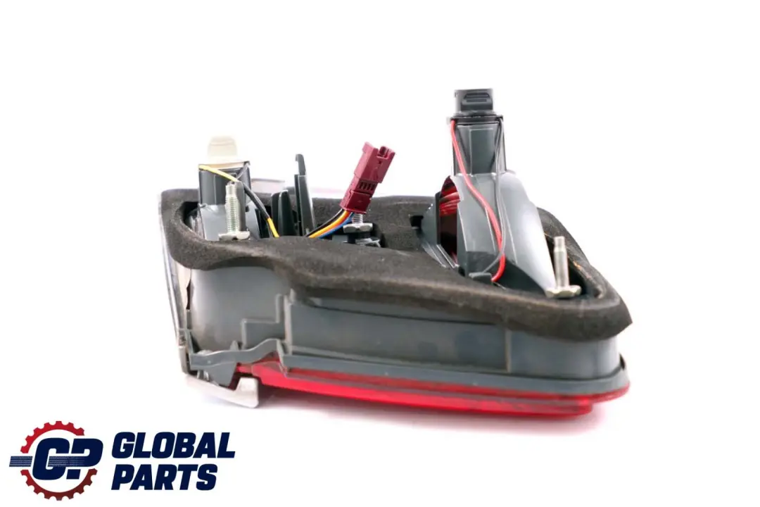 Feu Arrière du Couvercle de Coffre Gauche pour BMW F01 à propos du numéro de pièce 7300271 BMW F01 Feu Arrière du Couvercle de Coffre Gauche - SKU 7300271 - Numéro de pièce 7300271