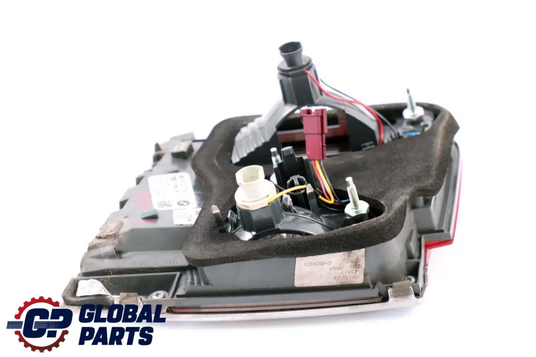 Luz Trasera En Tapa De Maletero Izquierda para BMW F01 con número de pieza 7300271 BMW F01 Luz Trasera En Tapa De Maletero Izquierda - SKU 7300271 - Número de pieza 7300271