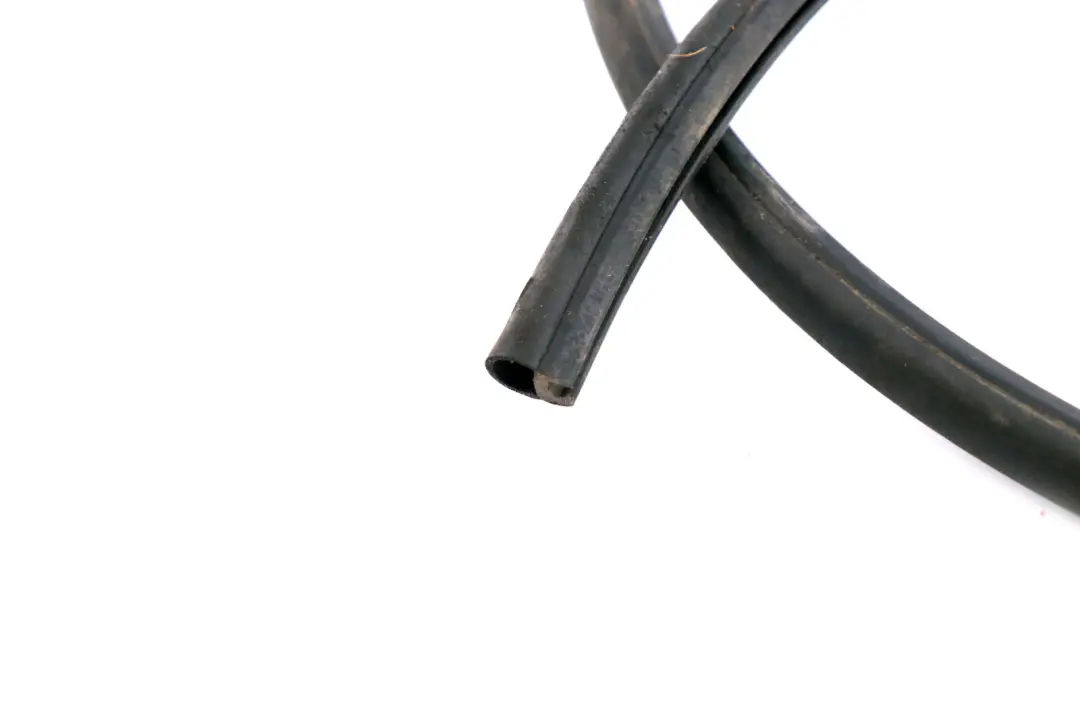 Joint d'étanchéité du capot moteur avant pour BMW Mini Cooper One F55 F56 F57 à propos du numéro de pièce 7300559 BMW Mini Cooper One F55 F56 F57 Joint d'étanchéité du capot moteur avant - SKU 7300559 - Numéro de pièce 7300559