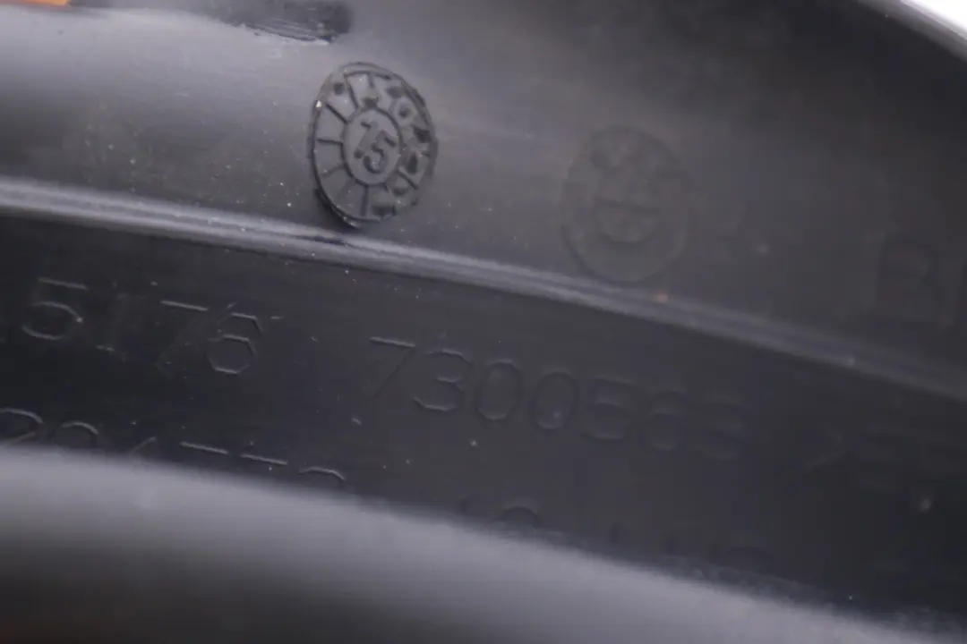 Delantero Izquierdo Guardabarros Juntas Capo para Mini Cooper F55 F56 con número de pieza 7300563 Mini Cooper F55 F56 Delantero Izquierdo Guardabarros Juntas Capo - SKU 7300563 - Número de pieza 7300563