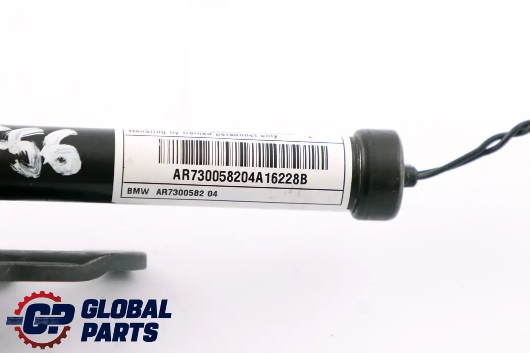 Cofano Motore Attuatore Posteriore Destra per Mini Cooper One F55 F56 F57 con numero di parte 7300582 Mini Cooper One F55 F56 F57 Cofano Motore Attuatore Posteriore Destra - SKU 7300582 - Numero di parte 7300582