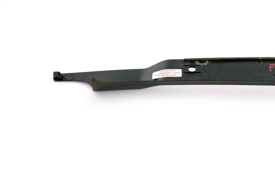 Couverture Gully Droite pour BMW 1 F20N F21N F20 F21 LCI à propos du numéro de pièce 7300664 BMW 1 F20N F21N F20 F21 LCI Couverture Gully Droite - SKU 7300664 - Numéro de pièce 7300664