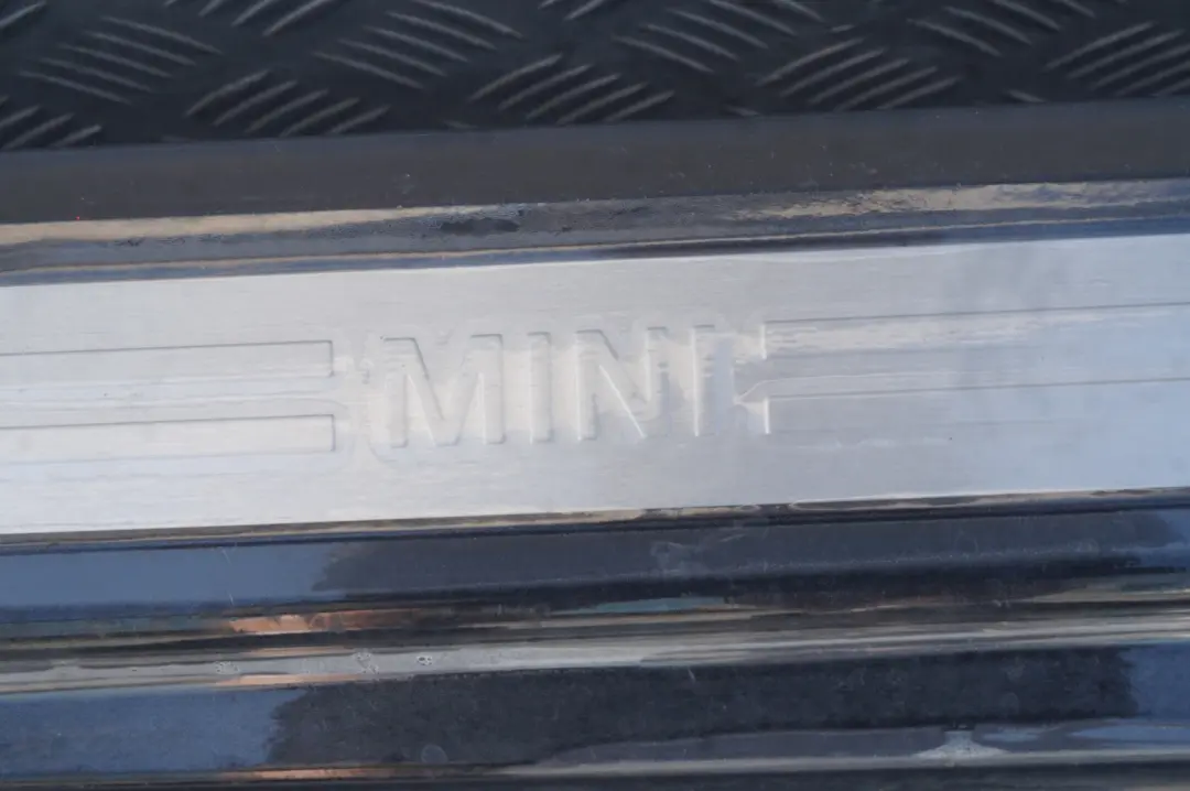 *BMW Mini Cooper 1 F56 Schwellerleiste Schweller Links für mit Teilenummer 7300817 *BMW Mini Cooper 1 F56 Schwellerleiste Schweller Links - SKU 7300817-1 - Teilenummer 7300817