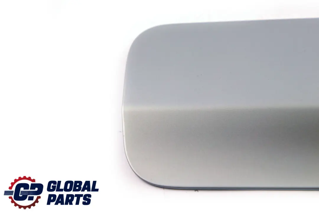 Pokrywa Klapka Wlewu Paliwa Srebrna - A83 do BMW F31 o numerze 7300931 BMW F31 Pokrywa Klapka Wlewu Paliwa Srebrna - A83 - SKU 7300931-GSB - Numer Części 7300931