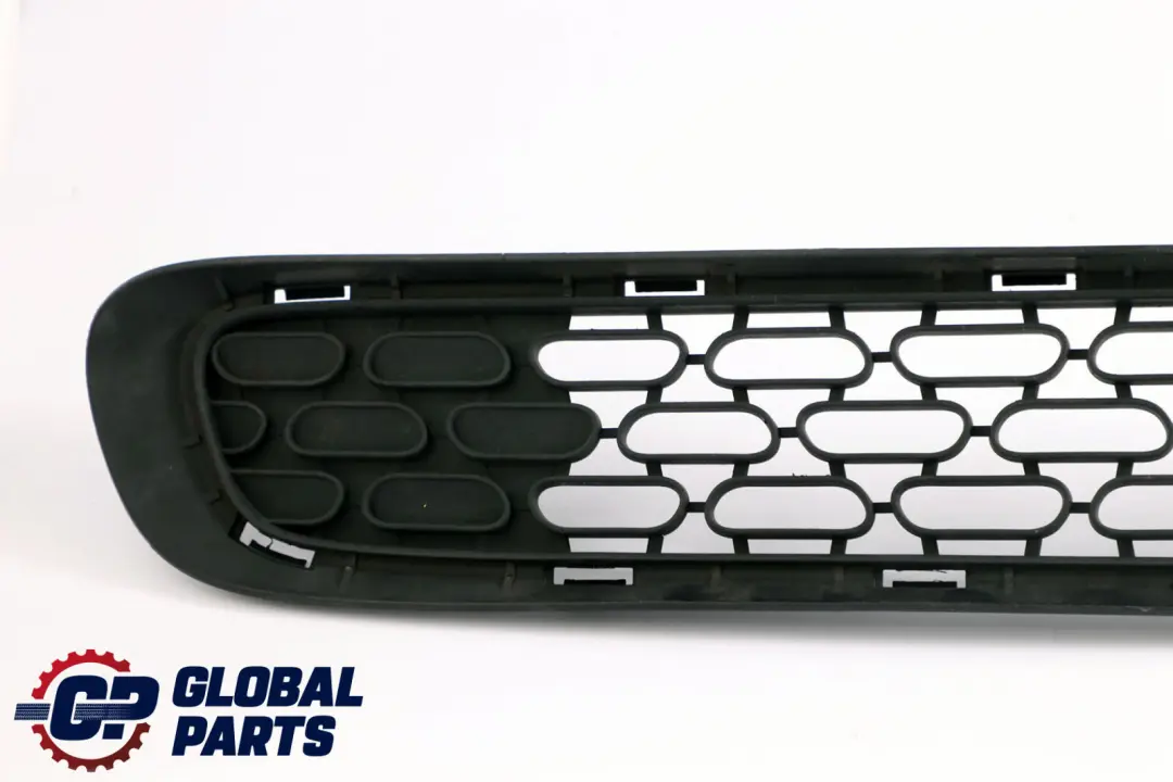 Griglia Centro Inferiore Paraurti Anteriore per Mini Cooper F55 F56 F57 con numero di parte 7301563 Mini Cooper F55 F56 F57 Griglia Centro Inferiore Paraurti Anteriore - SKU 7301563 - Numero di parte 7301563