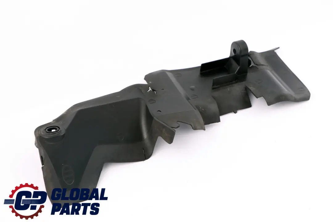 Parachoques Delantero Conducto Recorte Derecho para Mini Cooper One F55 F56 con número de pieza 7301610 Mini Cooper One F55 F56 Parachoques Delantero Conducto Recorte Derecho - SKU 7301610 - Número de pieza 7301610