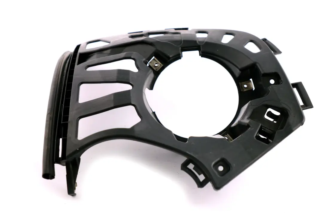 Mini F55 F56 F57 Choc-Receveur Avant Prise Projecteur Anti-brouillard Gauche - SKU 7302507 - Numéro de pièce 7302507