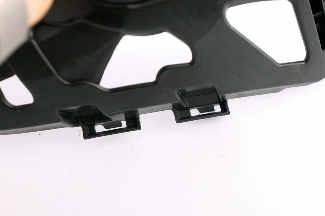 Mini F55 F56 F57 Supporto paraurti anteriore Fendinebbia Sinistro - SKU 7302507 - Numero di parte 7302507