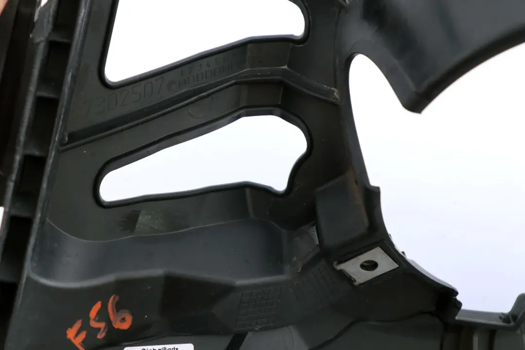 Mini F55 F56 F57 Ślizg Zderzaka Mocowanie Halogenu Przód Lewy - SKU 7302507 - Numer Części 7302507