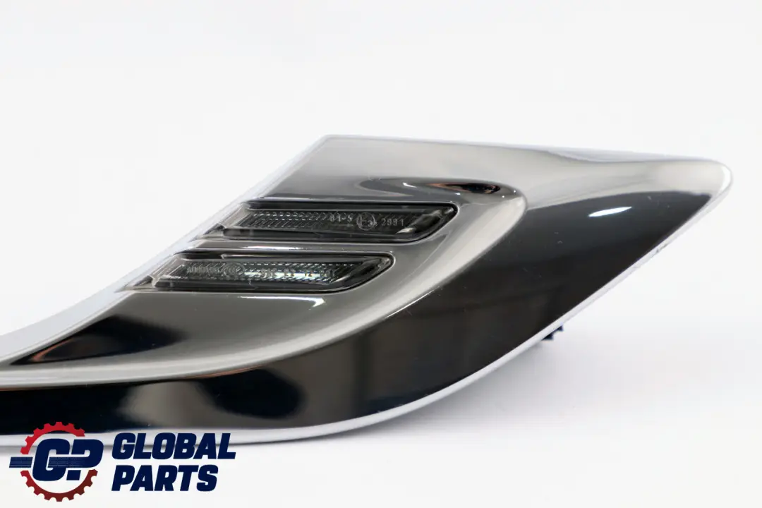 Luz Indicadora de Giro Adicional Derecha Cromo para BMW Z4 E89 con número de pieza 7303244 BMW Z4 E89 Luz Indicadora de Giro Adicional Derecha Cromo - SKU 7303244 - Número de pieza 7303244