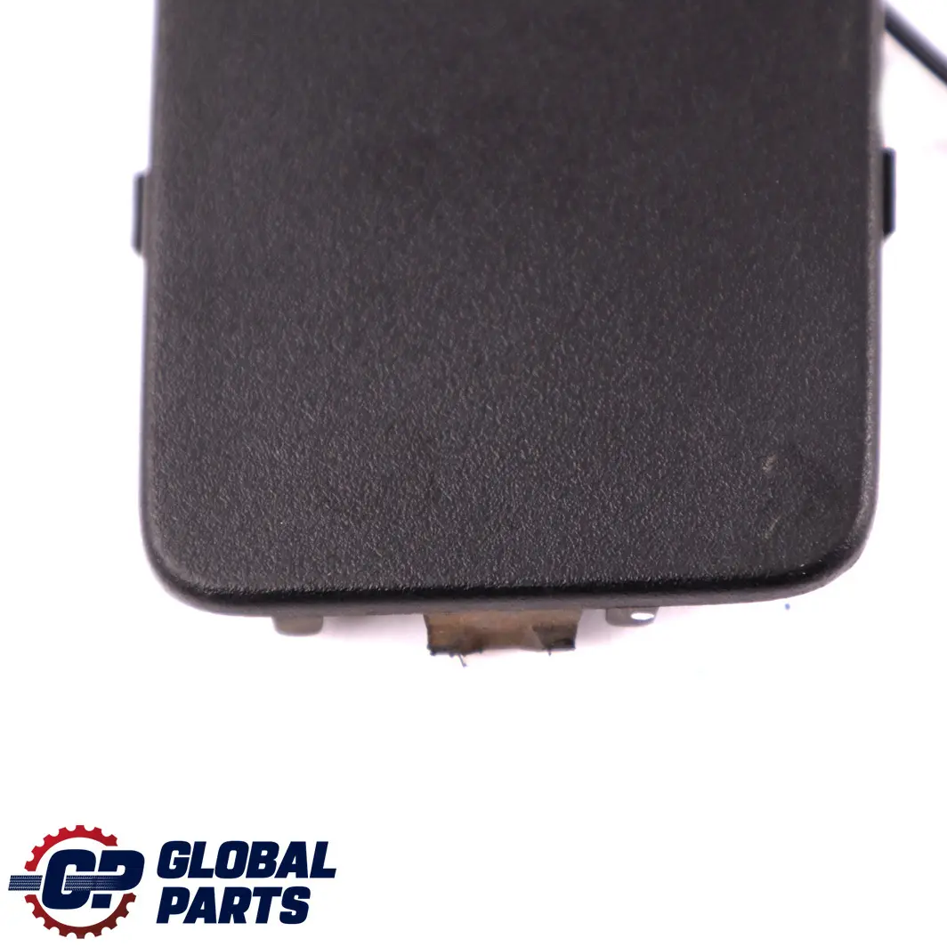 Couvre pare-chocs rabat remorquage charnière arrière droite noir pour BMW E84 à propos du numéro de pièce 7303816 BMW E84 Couvre pare-chocs rabat remorquage charnière arrière droite noir - SKU 7303816 - Numéro de pièce 7303816