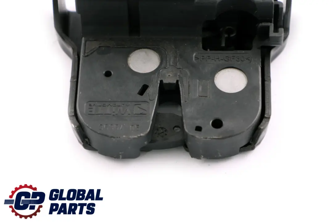 Coperchio del bagagliaio Serratura posteriore per BMW F22 F23 F87 M2 LCI con numero di parte 7304559 BMW F22 F23 F87 M2 LCI Coperchio del bagagliaio Serratura posteriore - SKU 7304559 - Numero di parte 7304559