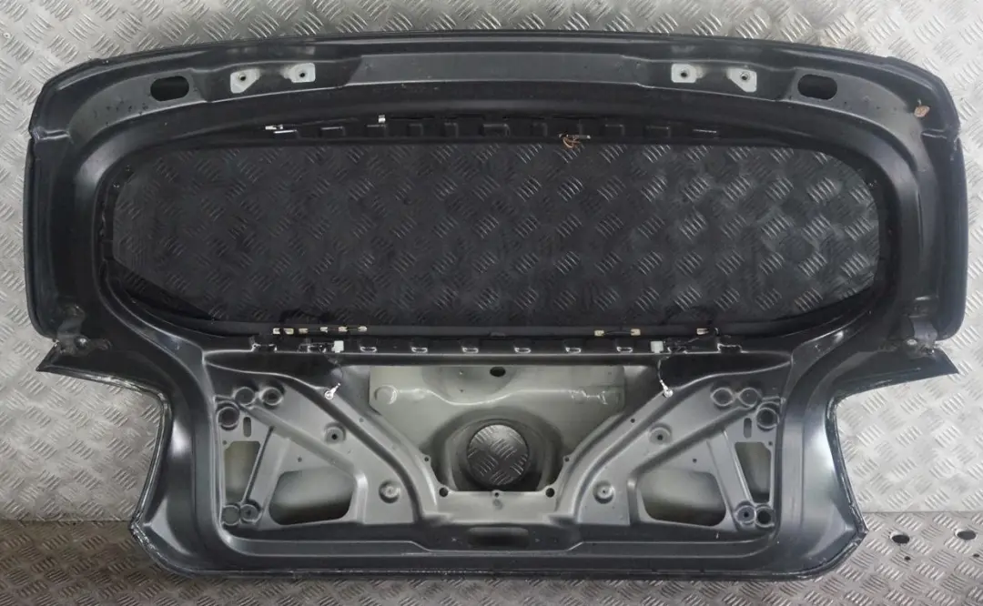 Boot Trunk Lid Tailgate Black Sapphire - 475 to BMW 1 Series F20 F21 3 Rear with Part number 7305470 BMW 1 Series F20 F21 3 Rear Boot Trunk Lid Tailgate Black Sapphire - 475 - SKU 7305470-BS3 - Part number 7305470