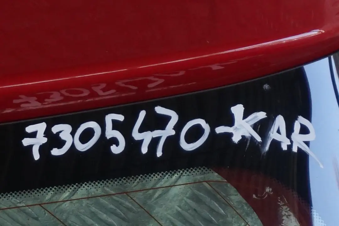 BMW F20 F21 Klapa bagażnika karmesinrot - SKU 7305470-KAR - Numer Części 7305470