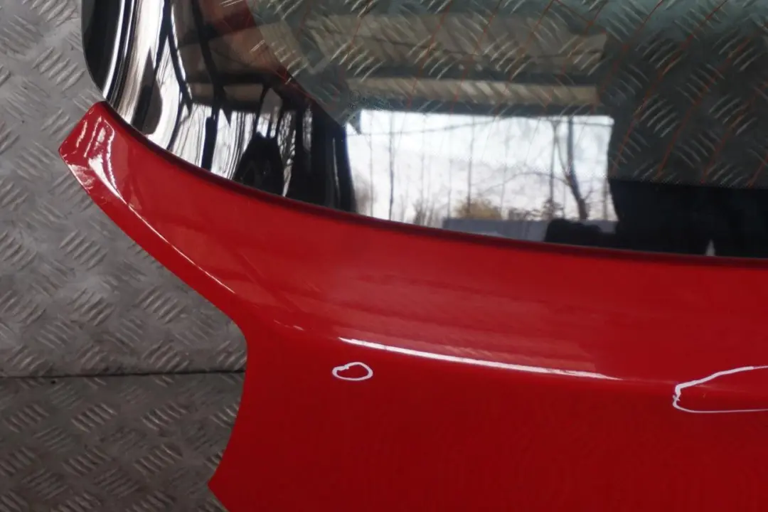 Klapa bagażnika karmesinrot do BMW F20 F21 o numerze 7305470 BMW F20 F21 Klapa bagażnika karmesinrot - SKU 7305470-KAR - Numer Części 7305470