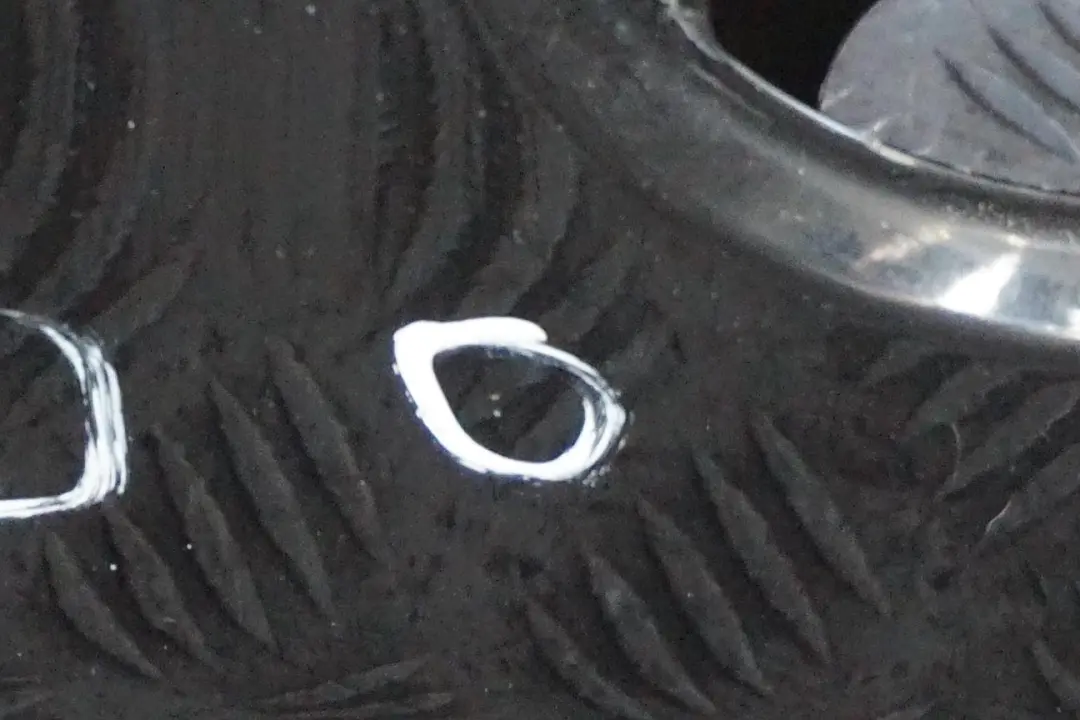 BMW F20 F21 Klapa bagażnika schwarz II - SKU 7305470-SCH1 - Numer Części 7305470