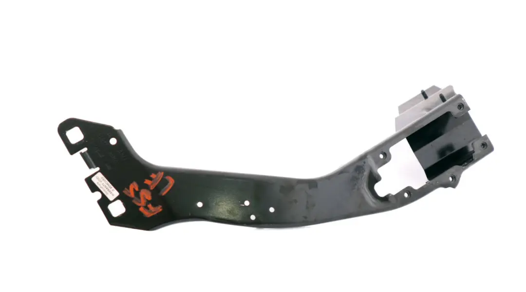 Staffa Supporto Pannello Laterale Vano Motore Anteriore Sinistro per Mini F55 F56 con numero di parte 7307873 Mini F55 F56 Staffa Supporto Pannello Laterale Vano Motore Anteriore Sinistro - SKU 7307873 - Numero di parte 7307873