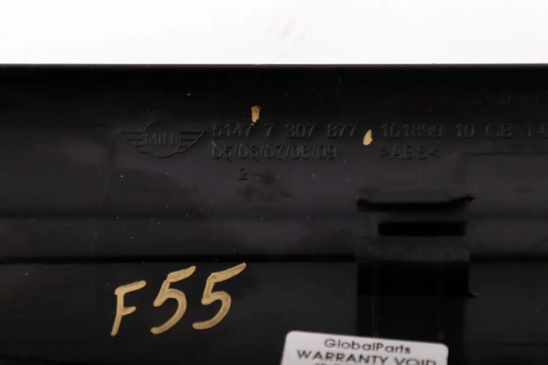 Puerta De Entrada Kick Recubrimiento Tira Entrada Delantera Negro para Mini F55 con número de pieza 7307877 Mini F55 Puerta De Entrada Kick Recubrimiento Tira Entrada Delantera Negro - SKU 7307877 - Número de pieza 7307877