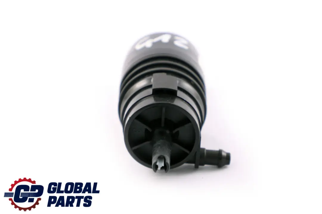Pompka Spryskiwaczy Szyb do BMW E60 E87 E91 o numerze 7310147 BMW E60 E87 E91 Pompka Spryskiwaczy Szyb - SKU 7310147 - Numer Części 7310147