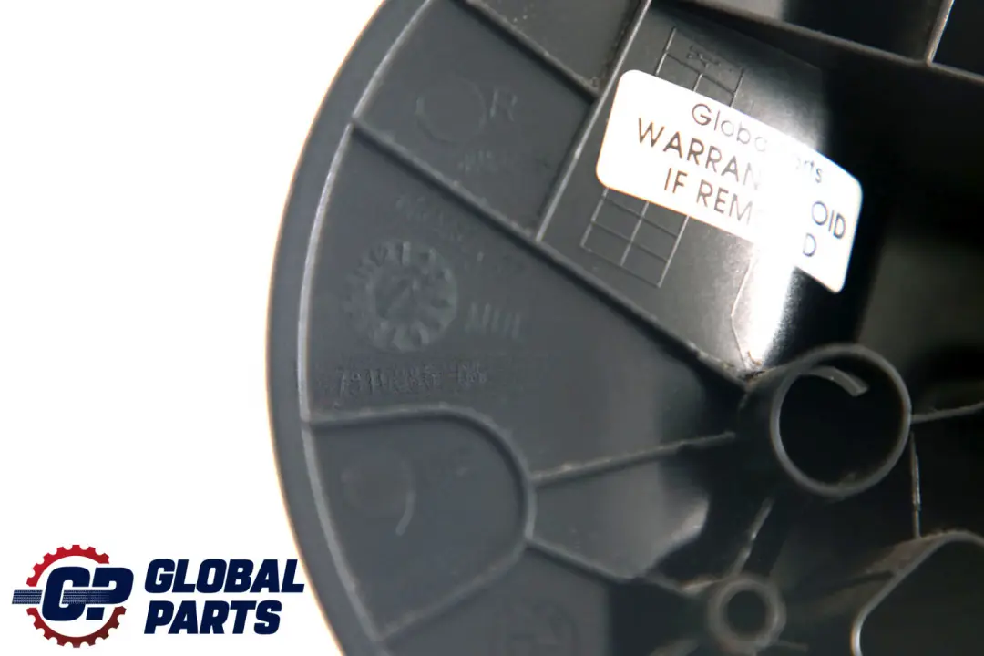 Asiento Delantero Tapa Manija Derecha Negro para BMW F39 F48 con número de pieza 7310886 BMW F39 F48 Asiento Delantero Tapa Manija Derecha Negro - SKU 7310886 - Número de pieza 7310886