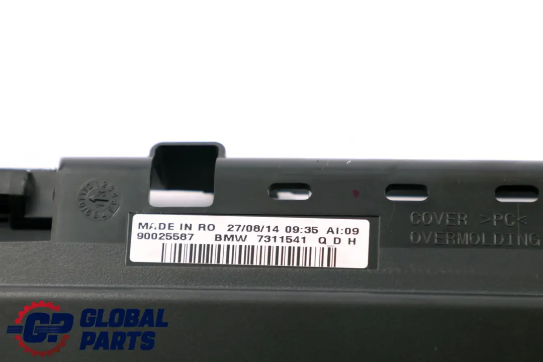 Arrière Troisième Feu Stop Feu de Frein Blanc pour BMW F22 F87 M2 à propos du numéro de pièce 7311541 BMW F22 F87 M2 Arrière Troisième Feu Stop Feu de Frein Blanc - SKU 7311541 - Numéro de pièce 7311541