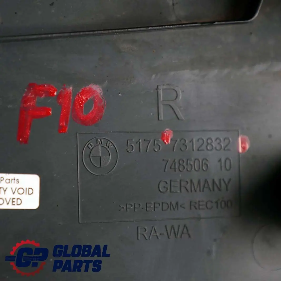 Couvercle De Réservoir Sous Le Plancher Droit O/S pour BMW F10 F11 à propos du numéro de pièce 7312832 BMW F10 F11 Couvercle De Réservoir Sous Le Plancher Droit O/S - SKU 7312832 - Numéro de pièce 7312832