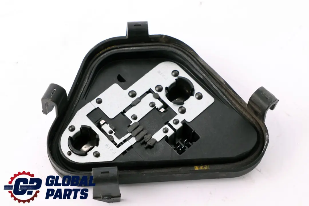BMW F30 F80 M3 Supporto lampadina fanale posteriore pannello laterale sinistro - SKU 7313043 - Numero di parte 7313043