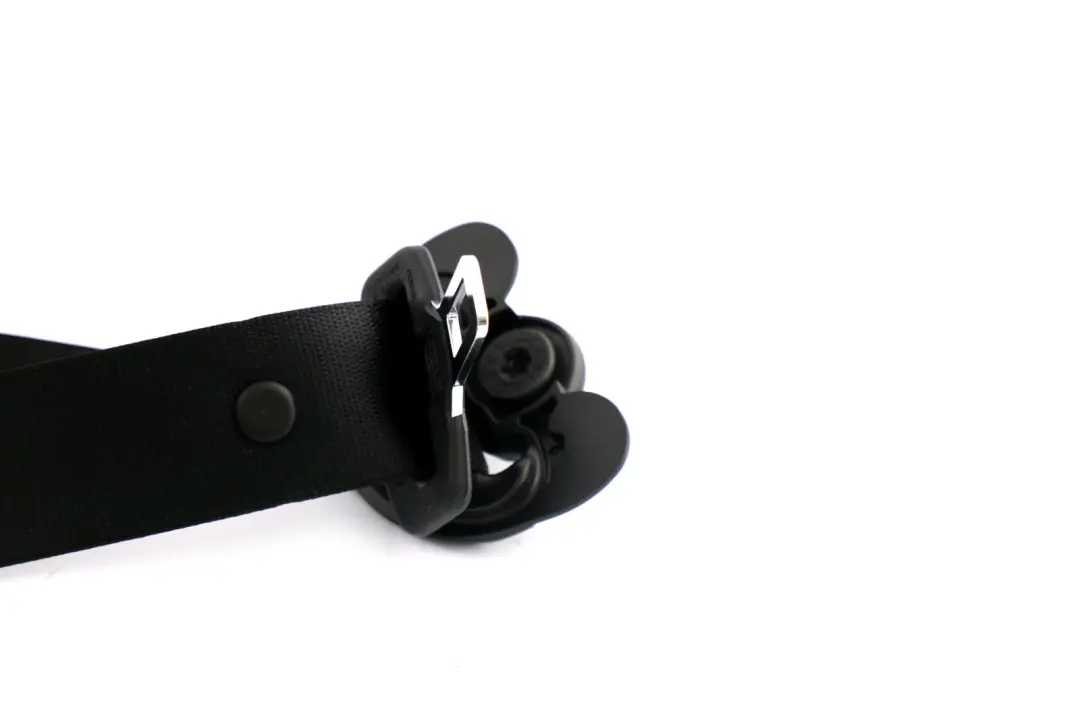 Sedile di sicurezza cintura superiore anteriore sinistra nero per Mini F56 con numero di parte 7313283 Mini F56 Sedile di sicurezza cintura superiore anteriore sinistra nero - SKU 7313283 - Numero di parte 7313283