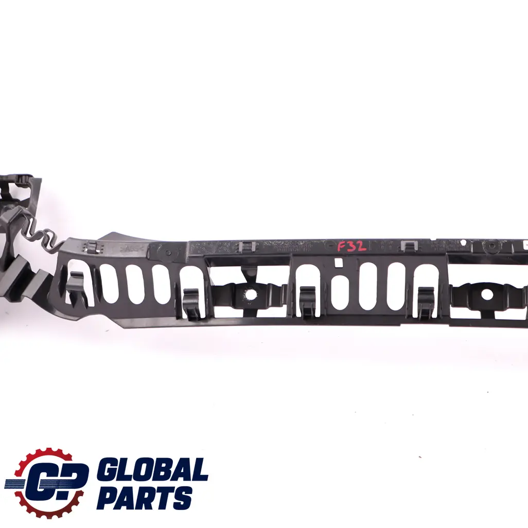 BMW F32 F33 M Sport Pare-chocs arrière Support fixation de guide central - SKU 7316350 - Numéro de pièce 7316350