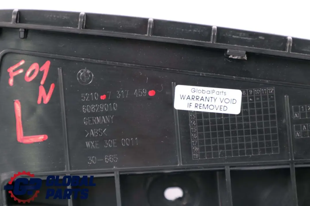 Träger Blende Sitz Vorn Aussen Links für BMW 5 7 er F01 F02 LCI G30 mit Teilenummer 7317459 BMW 5 7 er F01 F02 LCI G30 Träger Blende Sitz Vorn Aussen Links - SKU 7317459 - Teilenummer 7317459