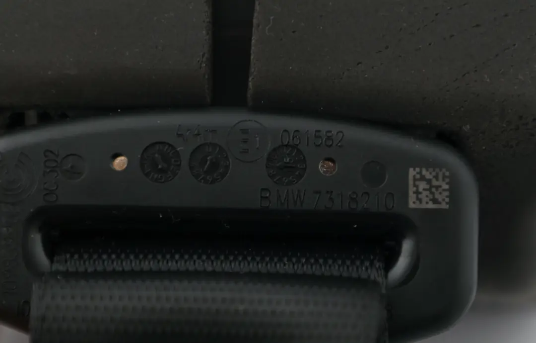 Mini F55 Asiento Cinturón Superior Trasero Derecho Schwarz 7211 - SKU 7318210 - Número de pieza 7318210