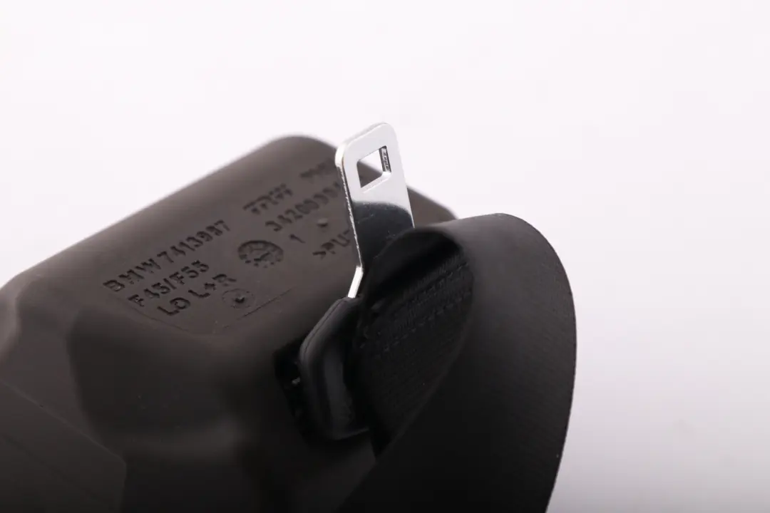 Ceinture supérieure de siège arrière droit noir 7211 pour Mini F55 à propos du numéro de pièce 7318210 Mini F55 Ceinture supérieure de siège arrière droit noir 7211 - SKU 7318210 - Numéro de pièce 7318210