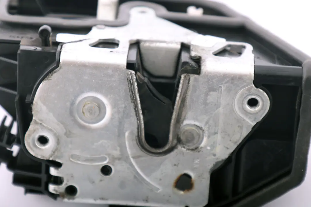 BMW E60 E87 F10 F30 Zamek Drzwi Prawy Tył - SKU 7318418 - Numer Części 7318418