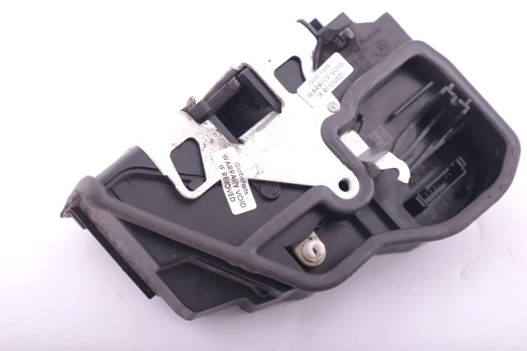 System Latch Right Rear Door Catch O/S to BMW E60 E87 F10 F30 with Part number 7318418 BMW E60 E87 F10 F30 System Latch Right Rear Door Catch O/S - SKU 7318418 - Part number 7318418