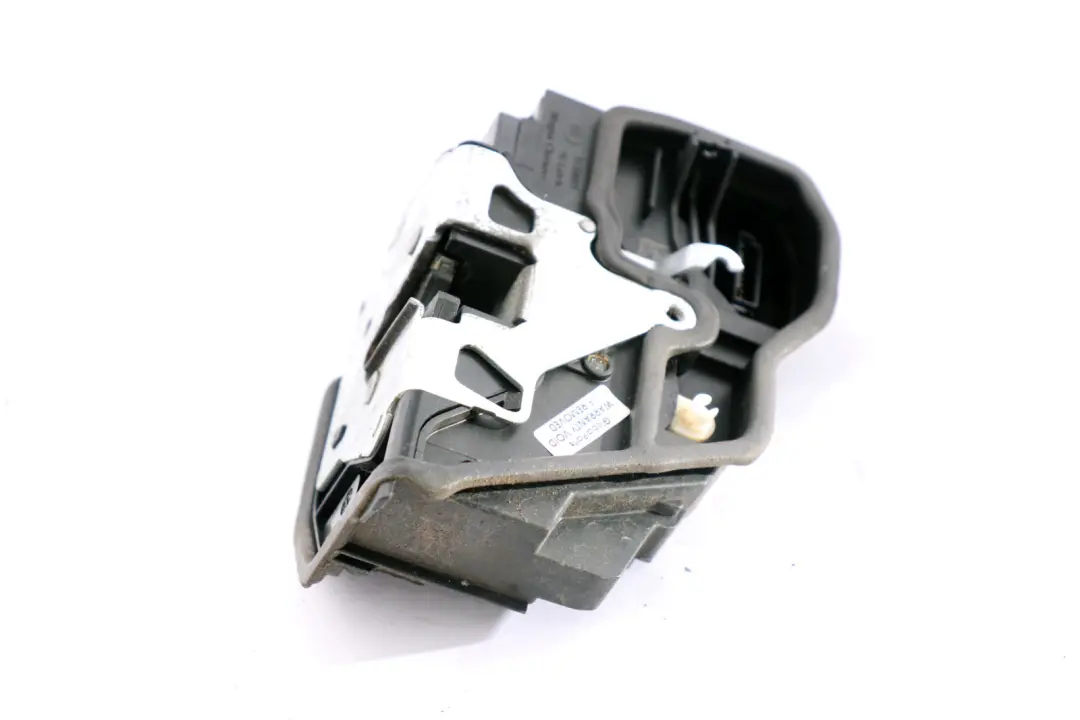 Right Front Door Latch Actuator Catch to BMW X3 F25 X5 E70 X6 E71 with Part number 7318422 BMW X3 F25 X5 E70 X6 E71 Right Front Door Latch Actuator Catch - SKU rhd-7318422 - Part number 7318422