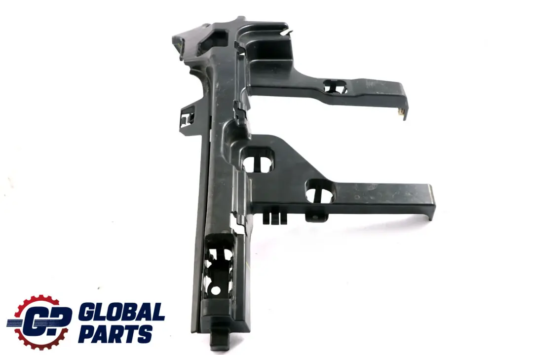 Guia Para Embellecedor Lateral Parachoques Trasero Derecho para Mini F55 con número de pieza 7318756 Mini F55 Guia Para Embellecedor Lateral Parachoques Trasero Derecho - SKU 7318756 - Número de pieza 7318756