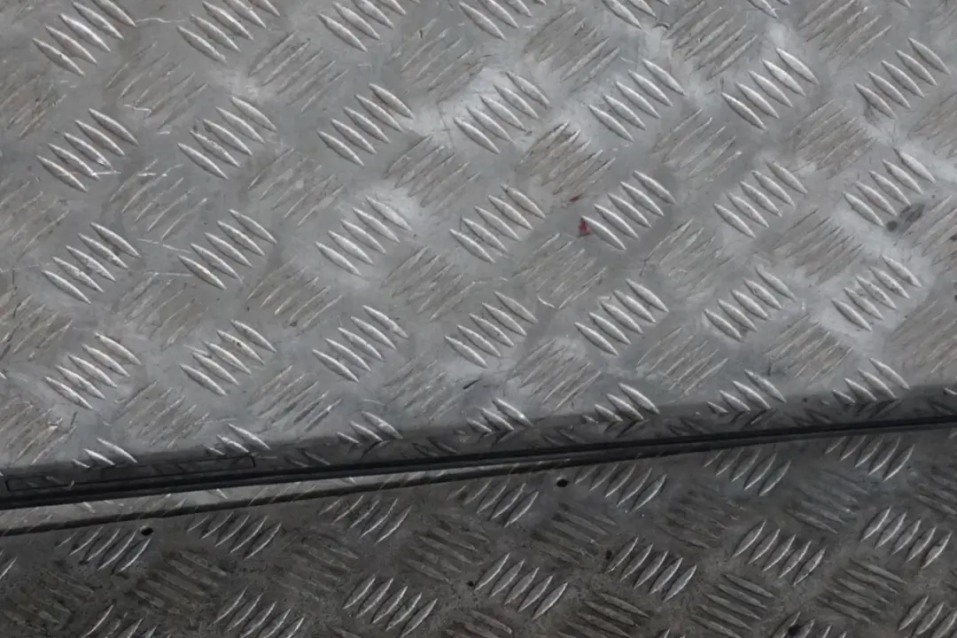 Rechts Dachleiste Dachrinnenschiene Zierleiste Black Sapphire - 475 für BMW 5 F10 mit Teilenummer 7274740 BMW 5 F10 Rechts Dachleiste Dachrinnenschiene Zierleiste Black Sapphire - 475 - SKU 7274740-BS - Teilenummer 7274740