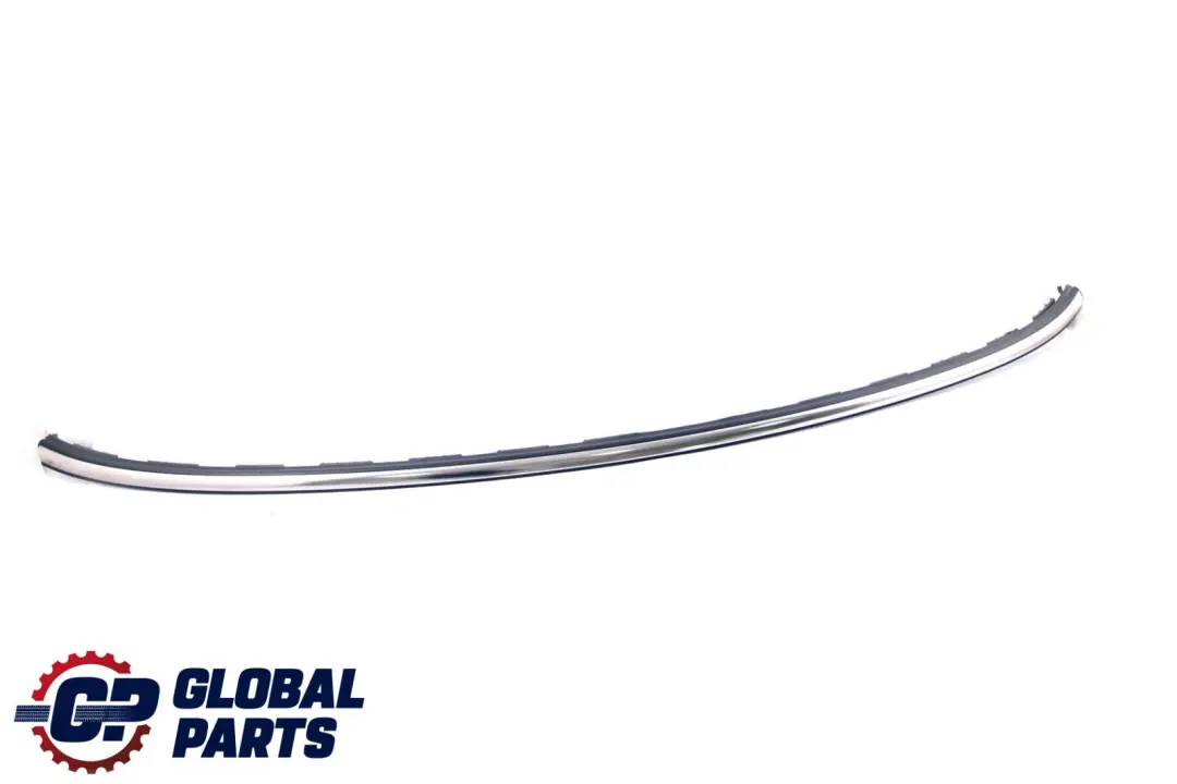 Striscia di rivestimento portellone posteriore Chrome per Mini Cooper F56 con numero di parte 7320540 Mini Cooper F56 Striscia di rivestimento portellone posteriore Chrome - SKU 7320540 - Numero di parte 7320540