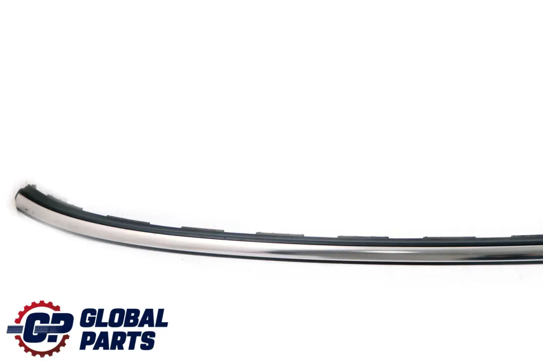 Embellecedor Tapa Tailgate Cromo para Mini Cooper F56 con número de pieza 7320540 Mini Cooper F56 Embellecedor Tapa Tailgate Cromo - SKU 7320540 - Número de pieza 7320540