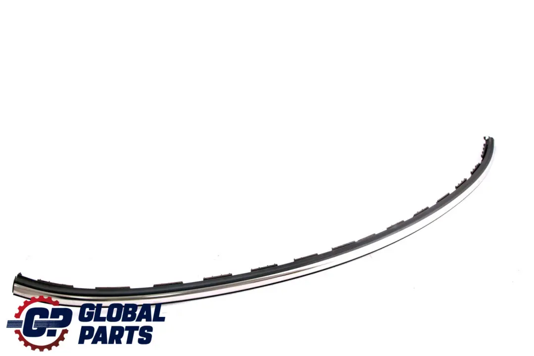 Striscia di rivestimento portellone posteriore Chrome per Mini Cooper F56 con numero di parte 7320540 Mini Cooper F56 Striscia di rivestimento portellone posteriore Chrome - SKU 7320540 - Numero di parte 7320540