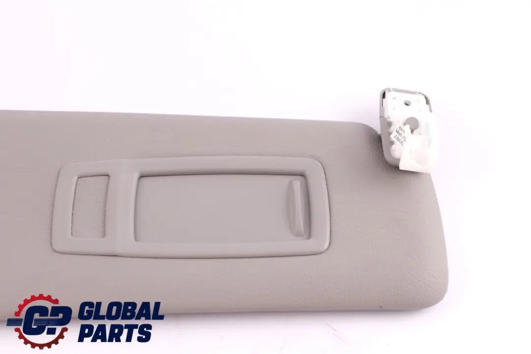 Visiera parasole con specchio destra Grigio Everest per BMW F30 F31 LCI con numero di parte 7322292 BMW F30 F31 LCI Visiera parasole con specchio destra Grigio Everest - SKU 7322292 - Numero di parte 7322292