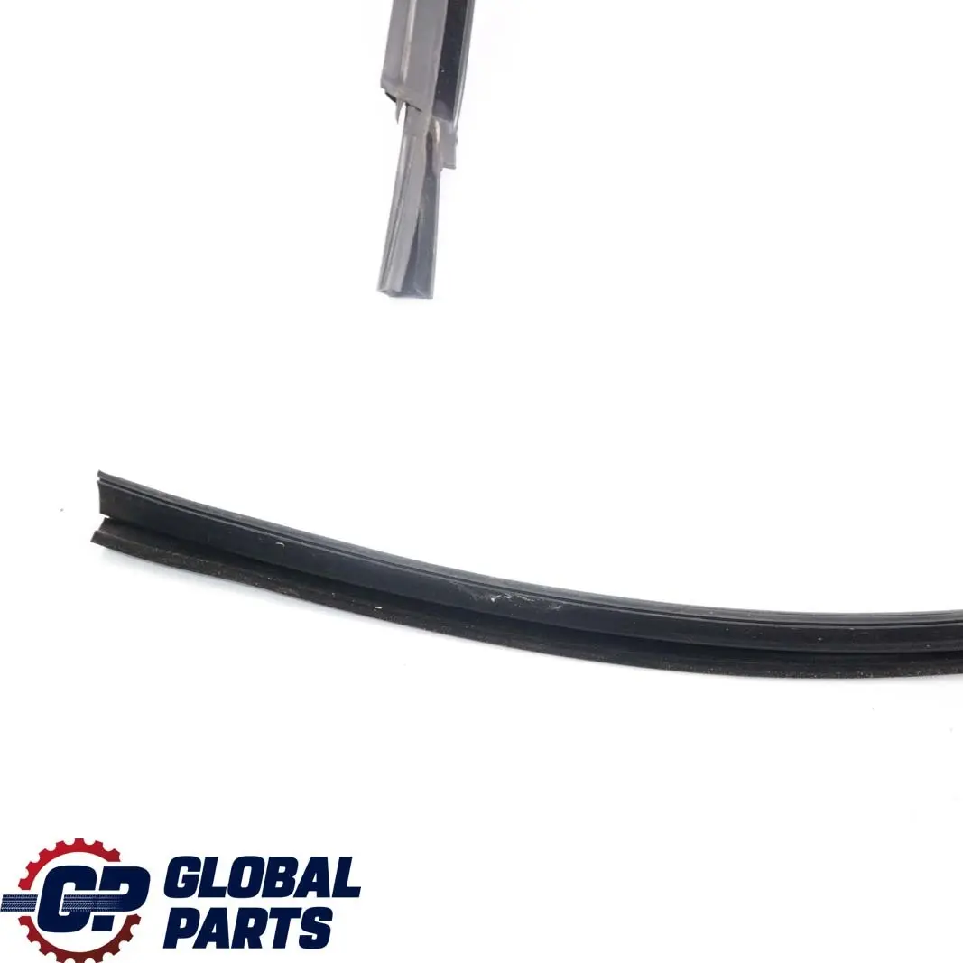 Uszczelka Listwa Szyby Drzwi Przednie Prawe do Mini Cooper F55 o numerze 7322516 Mini Cooper F55 Uszczelka Listwa Szyby Drzwi Przednie Prawe - SKU 7322516 - Numer Części 7322516